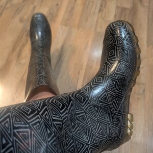 Women's Black Geometric Pattern Waterproof Rain Boots